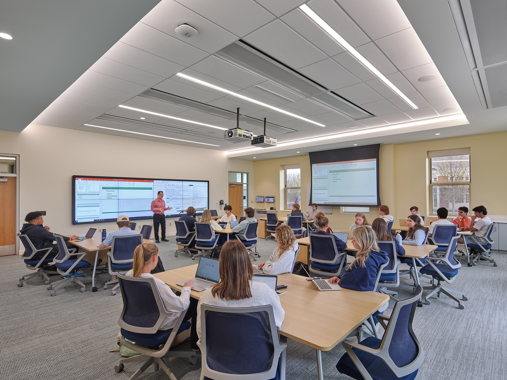 2022_04_22_CanBucHal06_A